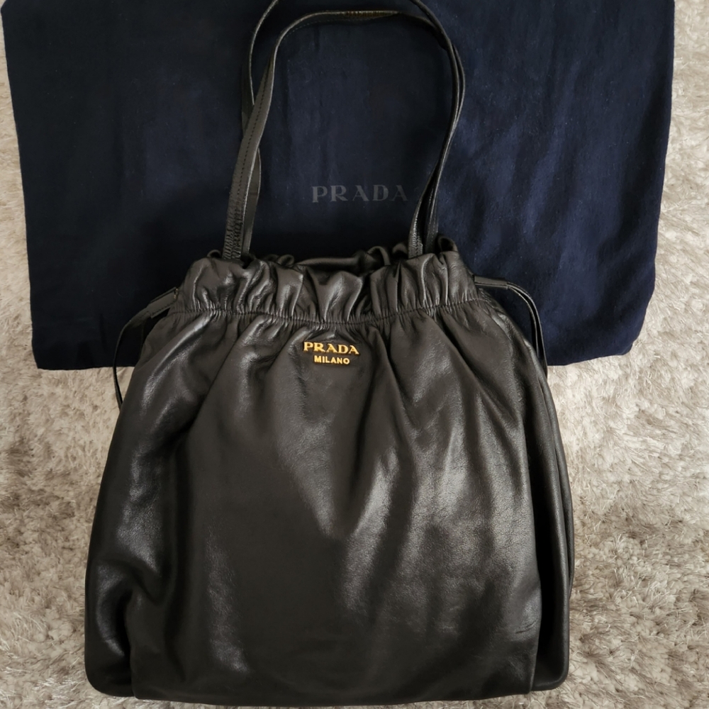 AUTHENTIC PRADA Nero Large Nappa Leather Drawstring Bag